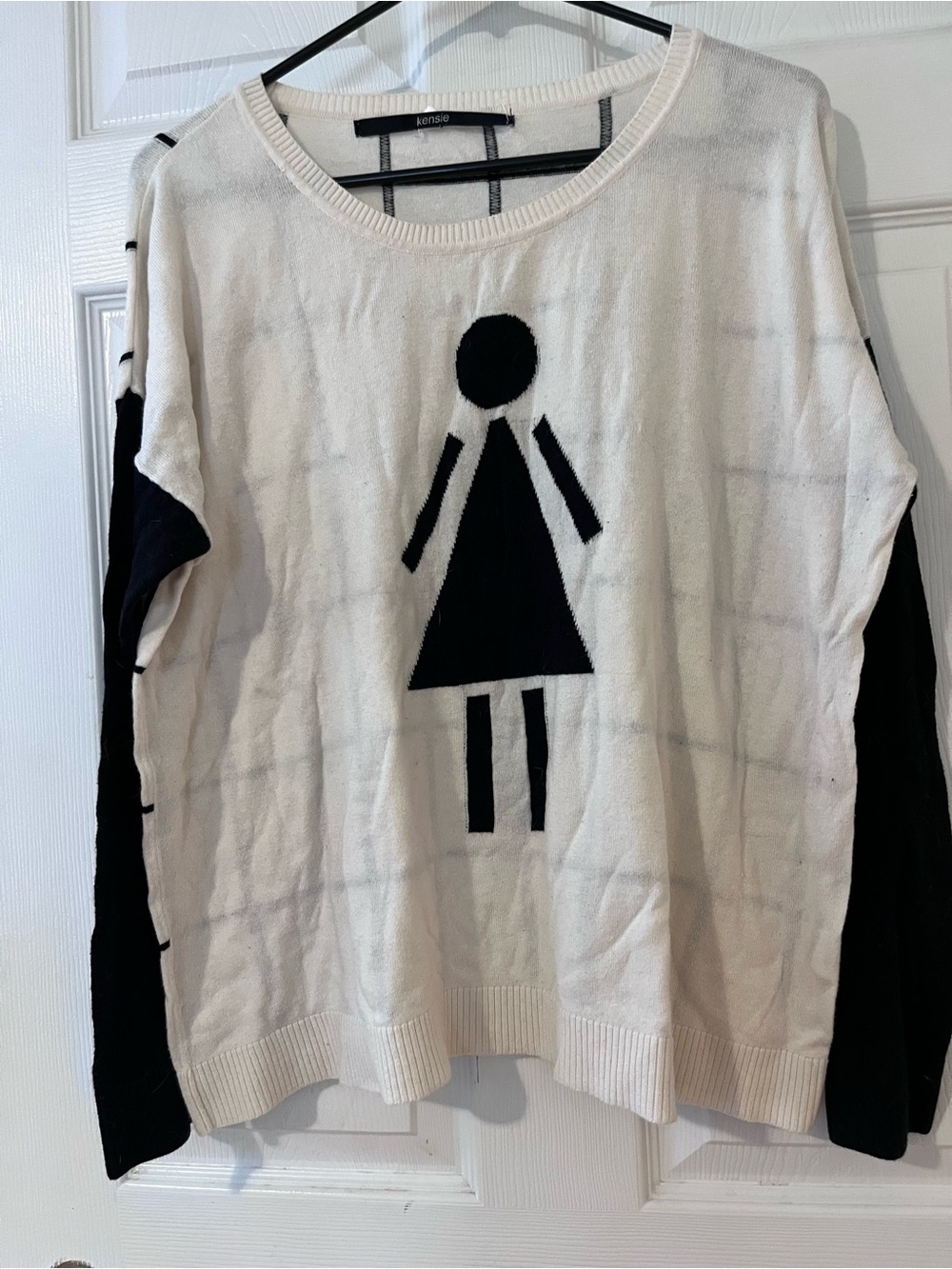 kensie Black and White Graphic Crewneck Sweater